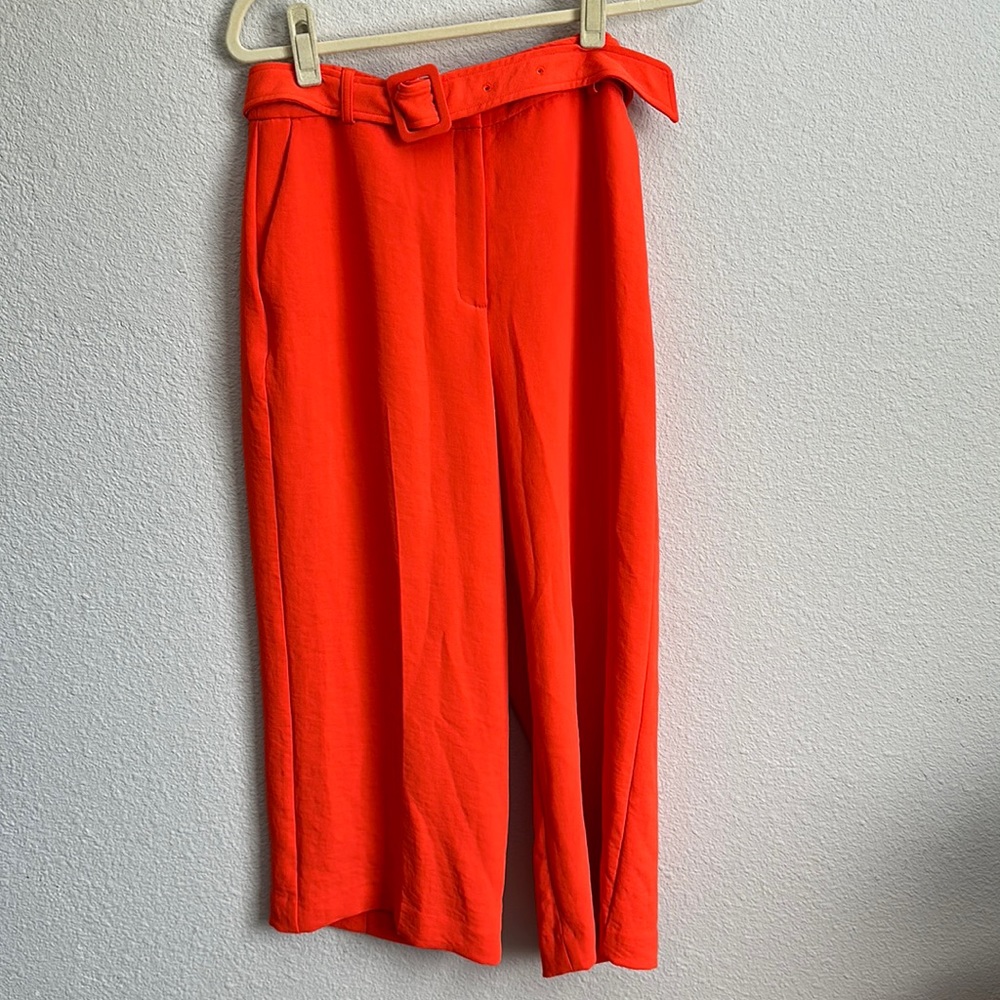 Express bright orange cropped high rise pants NOWT